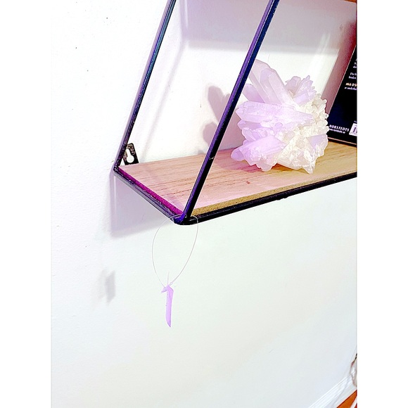 💥 ONLY ONE LEFT! 💥  Shelf Triangle - Picture 3 of 4